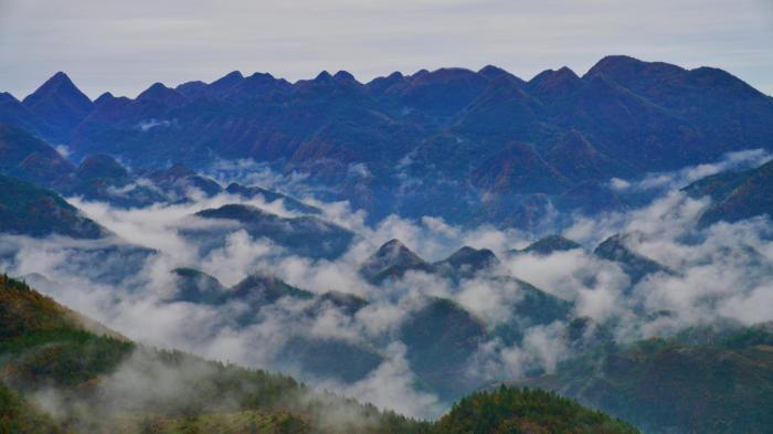 冬季八臺山云海環(huán)繞美如畫