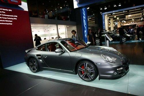 A ȫ±r(sh)911 Turbo(sh)܇(ch) ܇(ch)֮